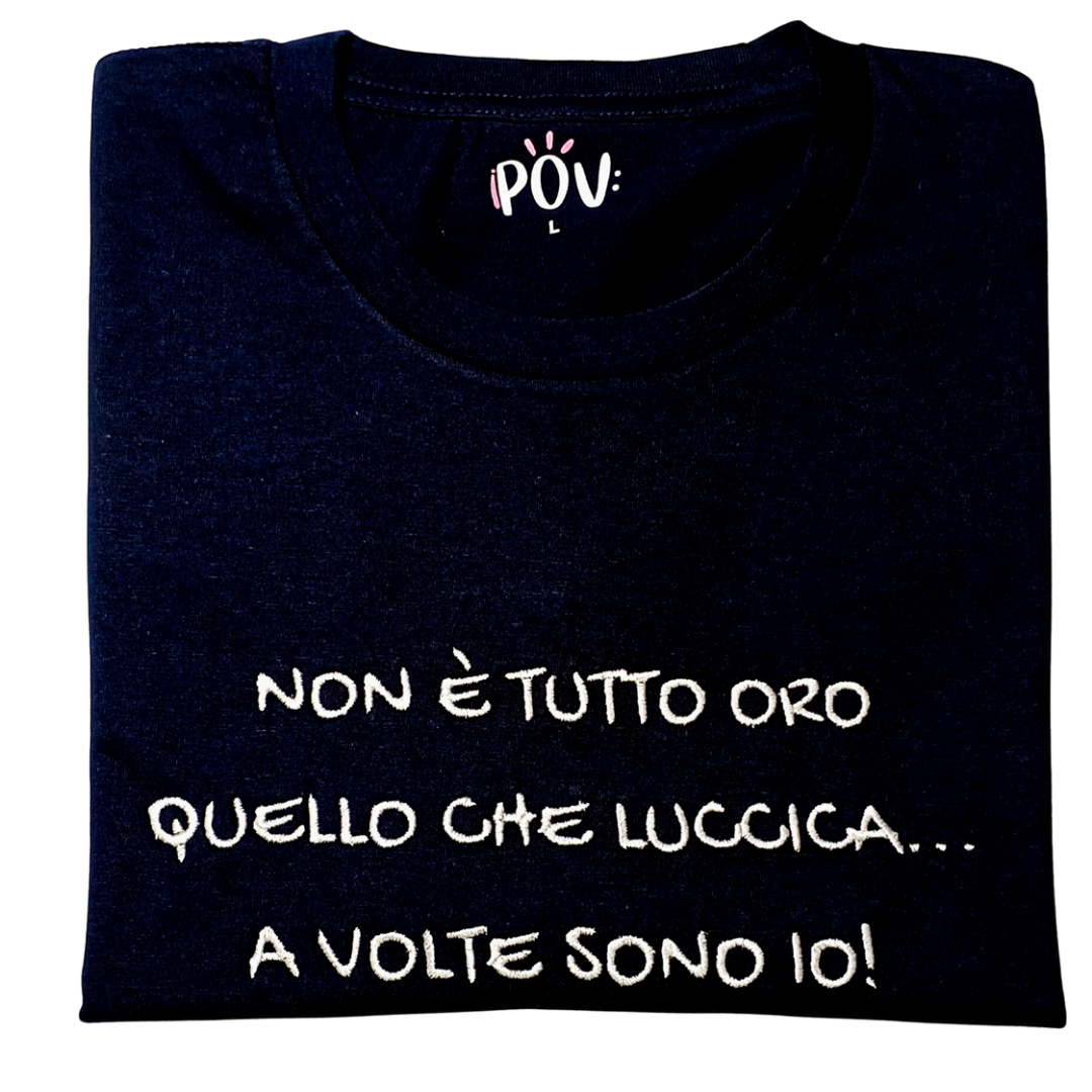 T-shirt Regular unisex POV ricamata – personalizza la tua frase inserendola nelle note al check out