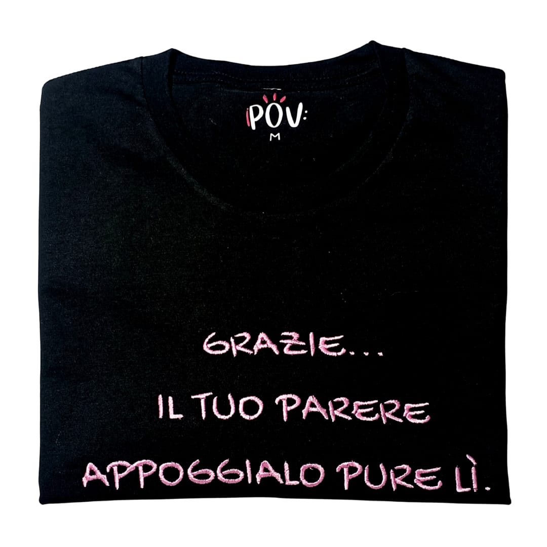 T-shirt Regular unisex POV ricamata – personalizza la tua frase inserendola nelle note al check out